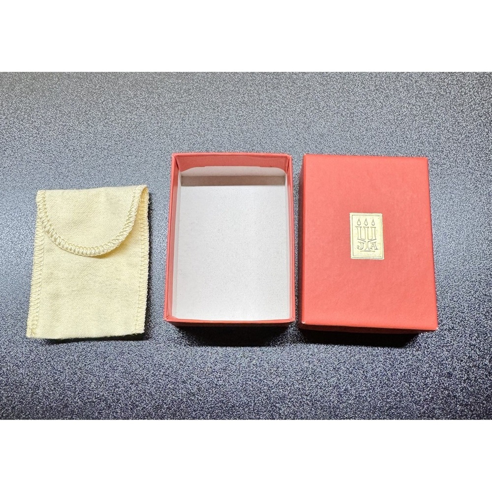 James Avery Jewelry Gift‎ Box with Jewelry Pouch Inside And Gift Bag